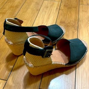 Gentle souls by Kenneth Cole